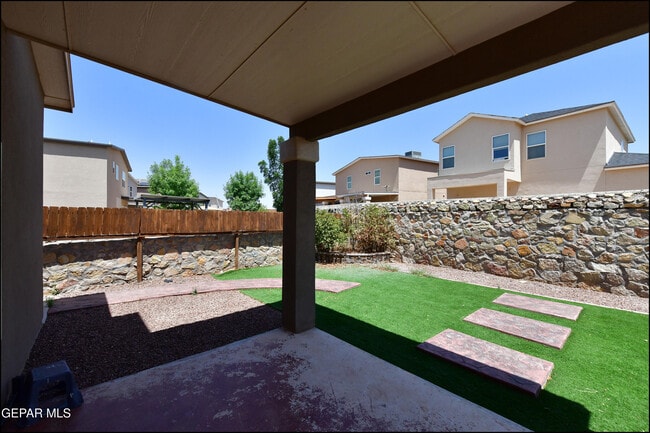Building Photo - 6933 Copper Town Dr