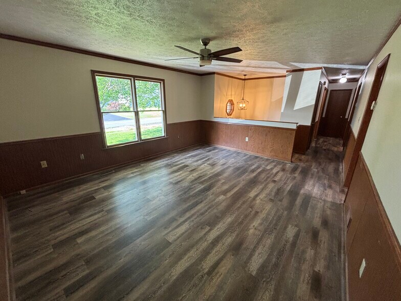 Building Photo - 136 Bayscape Dr