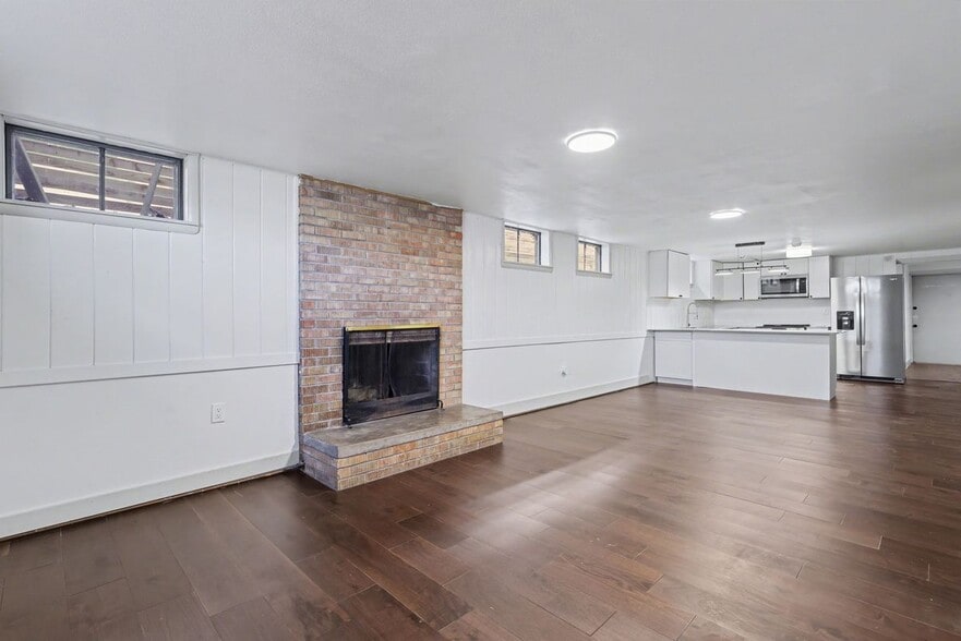 Building Photo - 2215 N Wahsatch Ave