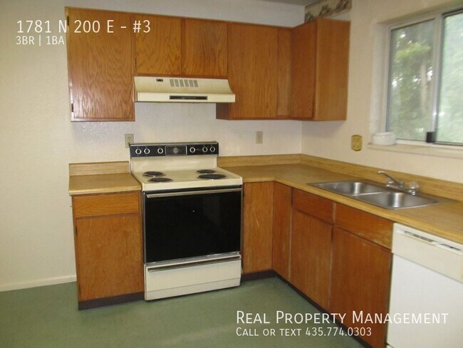 Building Photo - 1781 N 200 E