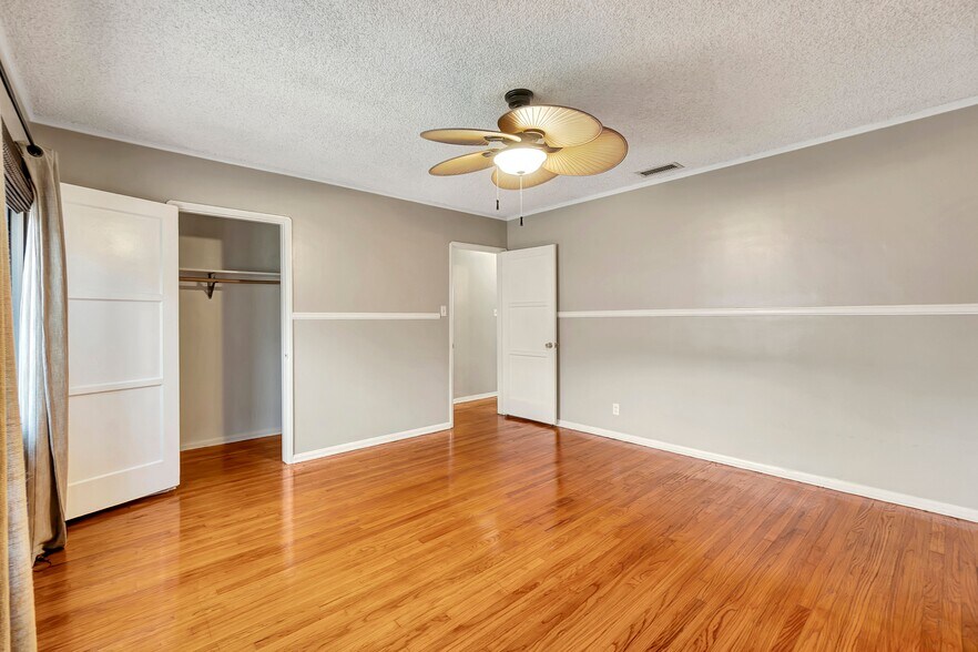 Bedroom 2 - 2211 W 102nd St