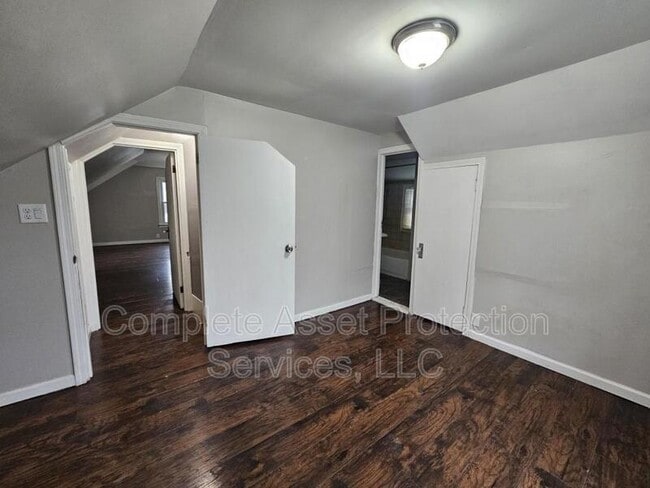 Building Photo - 7209 Catherine St
