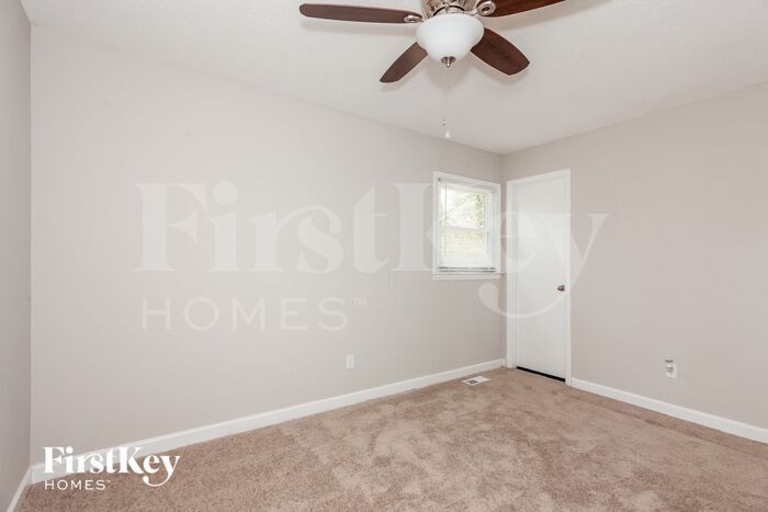 Building Photo - 3625 Somerset Dr