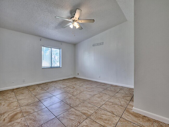 Building Photo - 57 Peachtree Pl