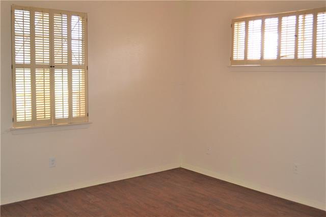Building Photo - 2717 Foxcroft Cir
