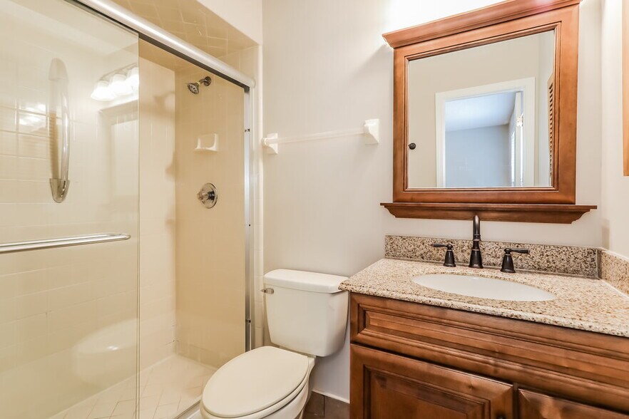 Building Photo - 1967 Blue Bird Run W