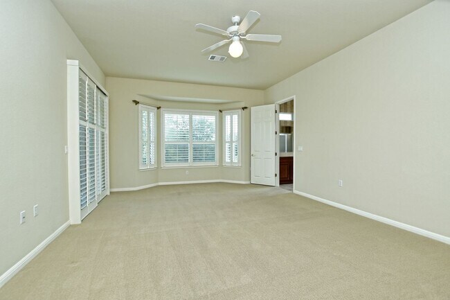 Building Photo - 125 Fox Home Ln