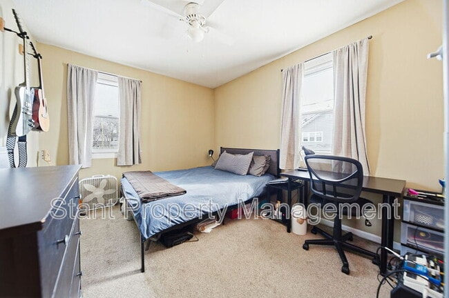 Building Photo - 2536 Adams Ave