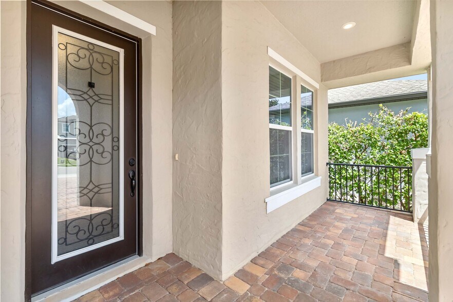 main entry, patio - 16753 Gullfloss Ter