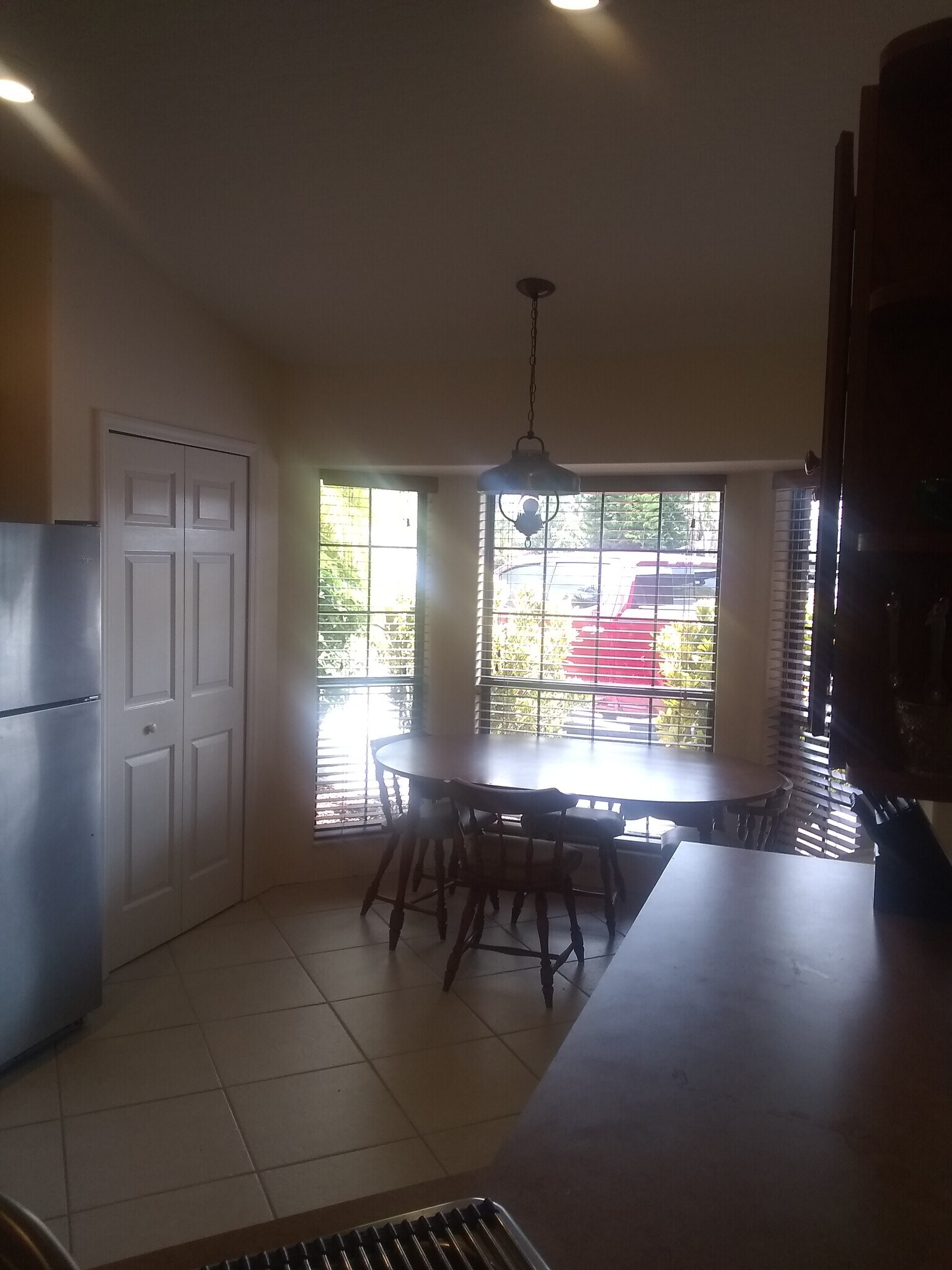 Eat -in Kitchen - 147 Filbert St