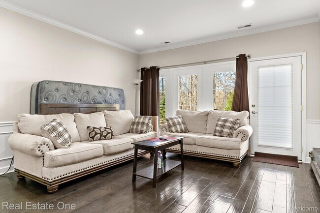 Building Photo - 5570 Arbor Chase Dr
