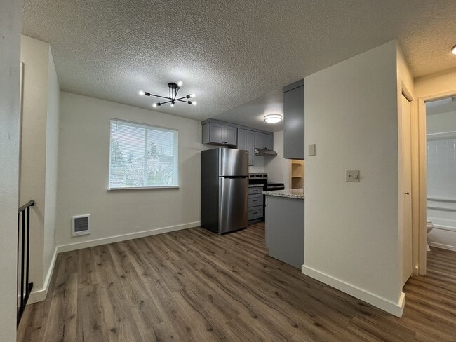Building Photo - Updated 1BD Apartment Near Downtown with Balcony & Modern Kitchen Updates off street parking