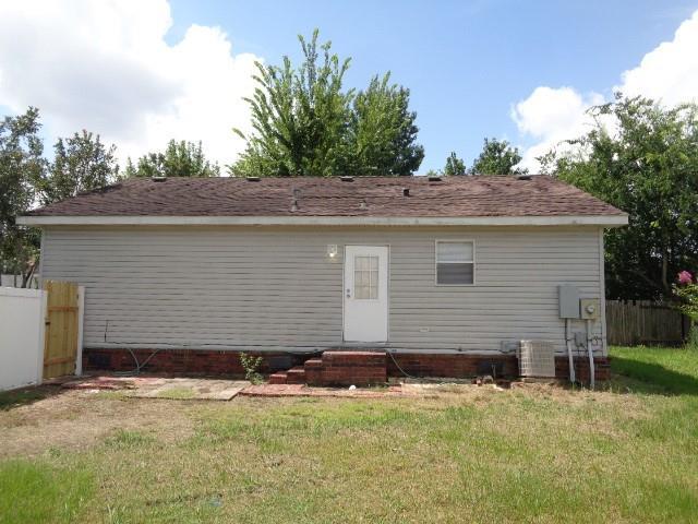 Building Photo - 10026 Sugarvine Ln