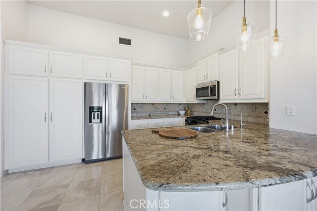 Building Photo - 35 Costa Brava