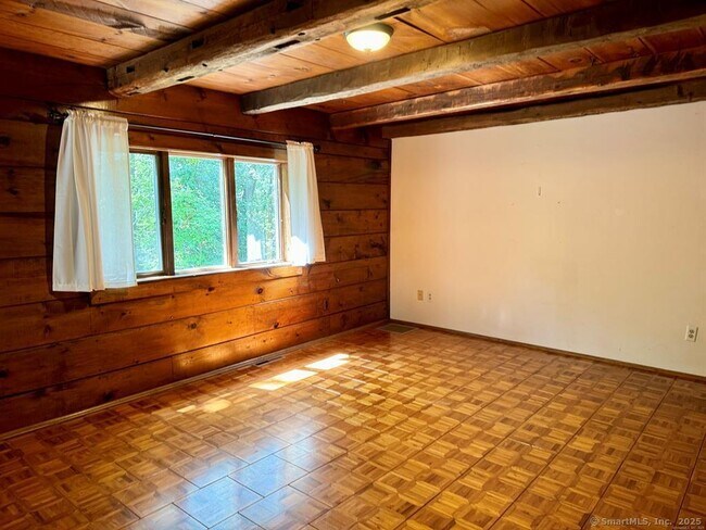 Building Photo - 166 Harvey Rd