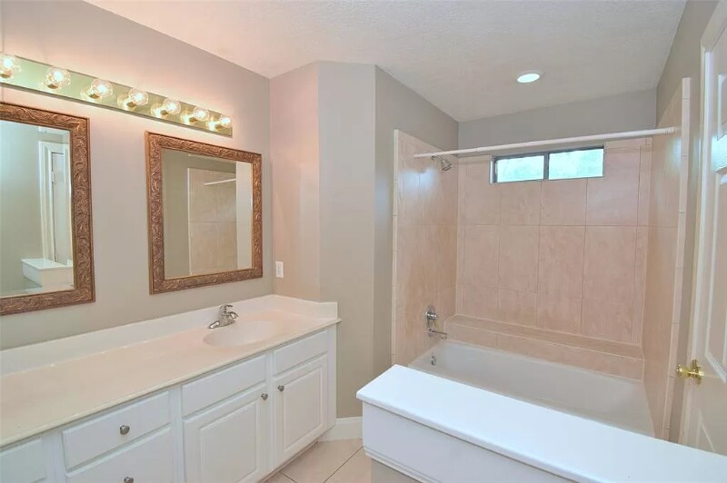 Building Photo - 504 Texas St