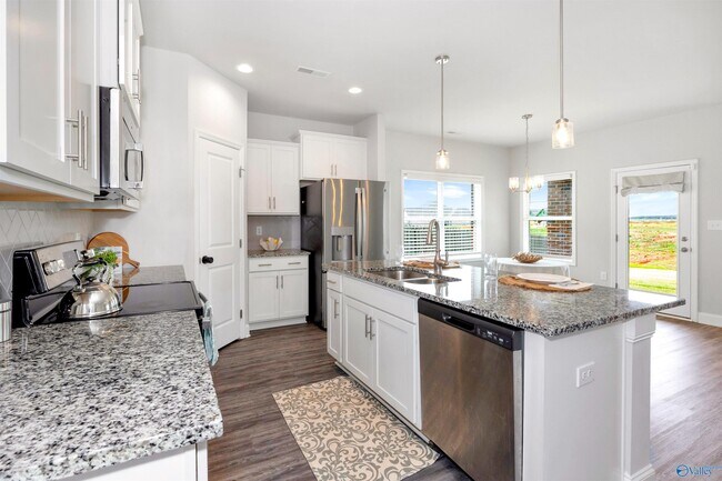 Building Photo - 134 Heritage Lakes Blvd