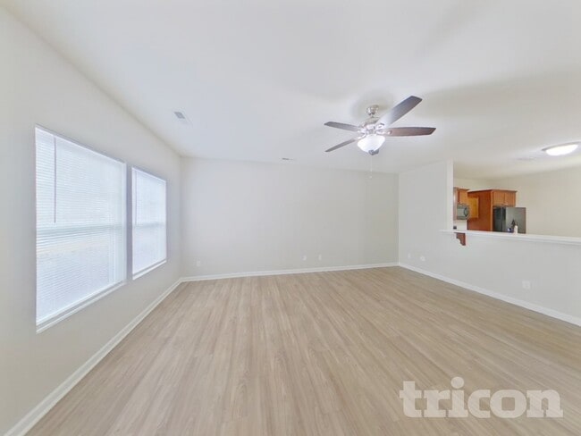 Building Photo - 2491 Marthas Ridge Dr