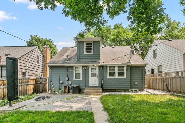 Building Photo - 5620 Humboldt Ave S