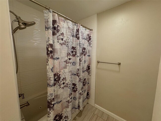 Building Photo - 408 Little Chisholm Cir