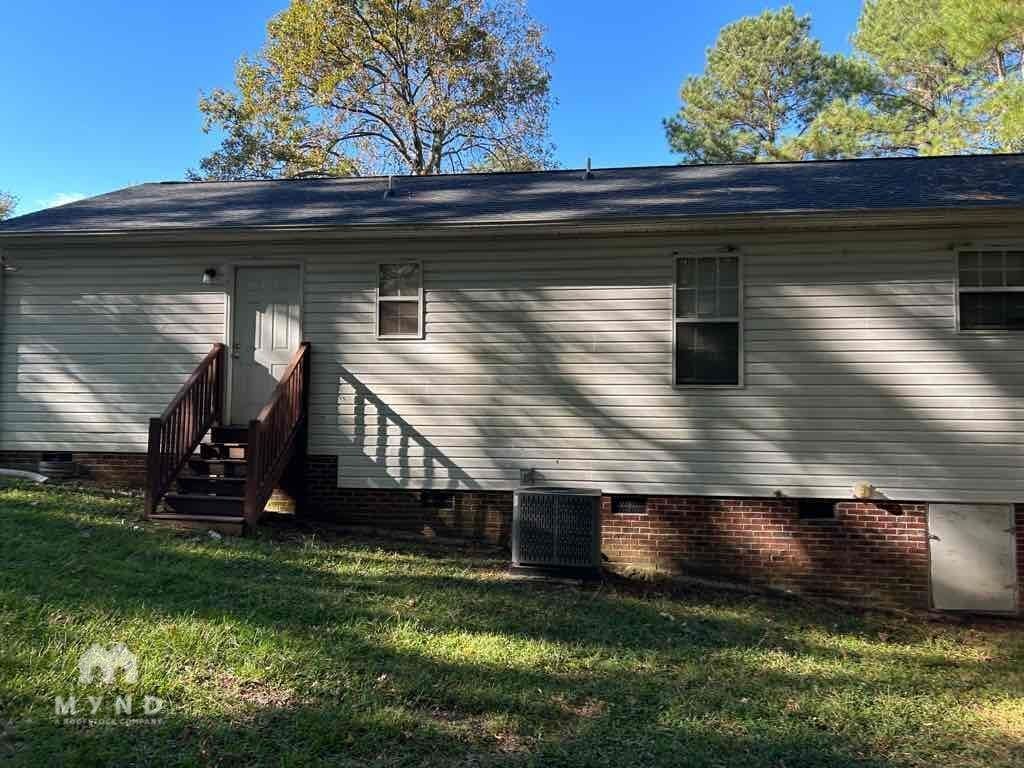 Building Photo - 366 Lockwood Dr