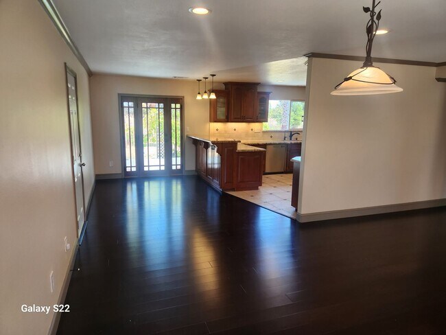 Building Photo - Must See, Incredible 3 bedroom, 2 bathroom...
