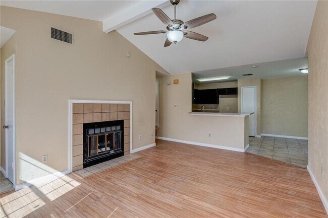 Building Photo - 12329 Tomanet Trail