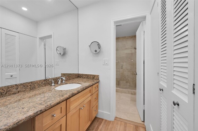 Building Photo - 1540 Sarria Ave