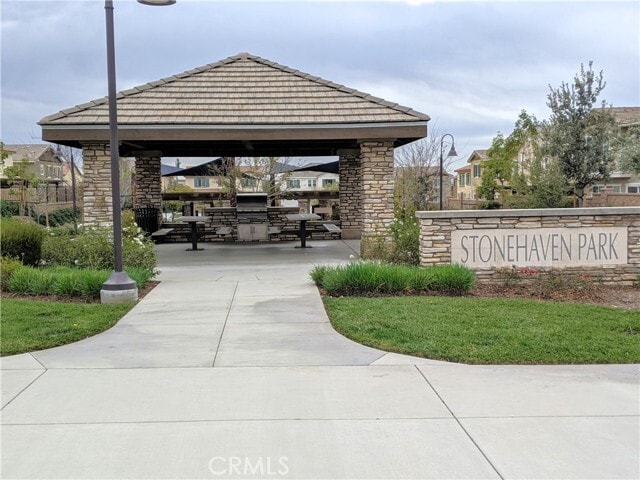 Building Photo - 6338 Creekstone Way