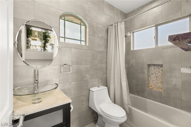 Building Photo - 120 Emerald Dunes Cir