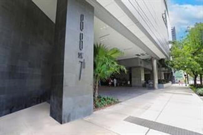 Building Photo - 88 SW 7th St