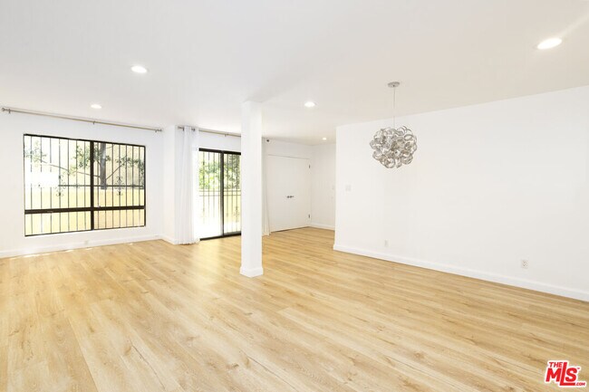 Building Photo - 1738 S Bentley Ave