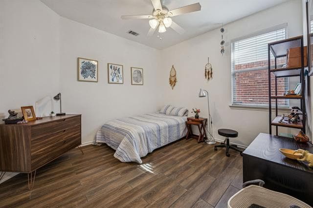 Building Photo - 12861 Farmington Dr