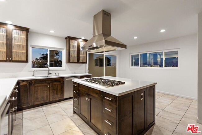 Building Photo - 15451 Longbow Dr