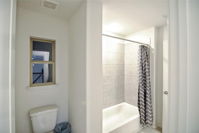 Building Photo - 30107 Alder Run Ln