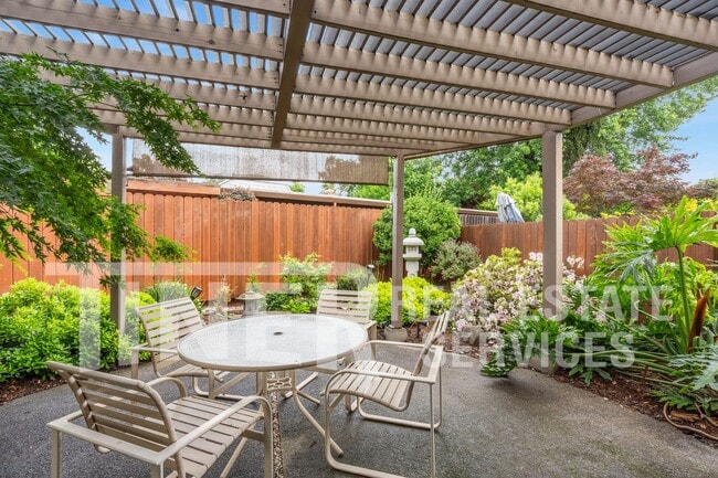 Building Photo - 4730 Clothier Way