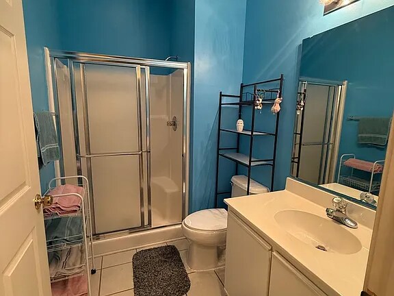 Building Photo - 472 River Oaks Dr