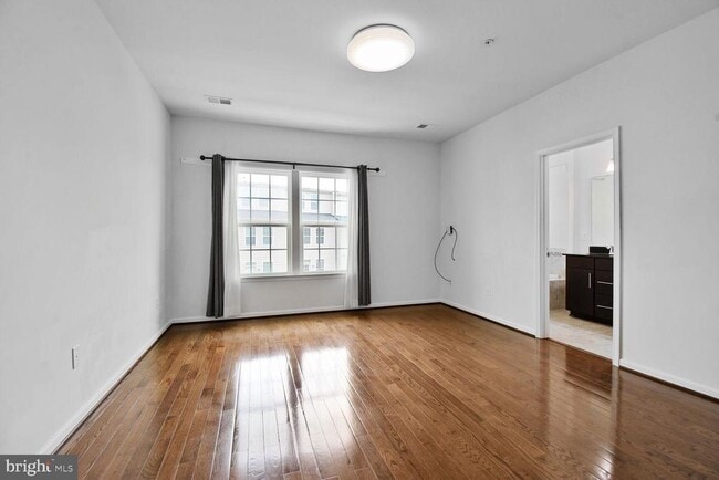 Building Photo - 3636 Wright Terrace
