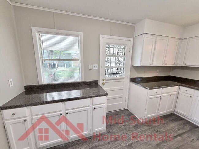 Building Photo - 4271 Coventry Dr