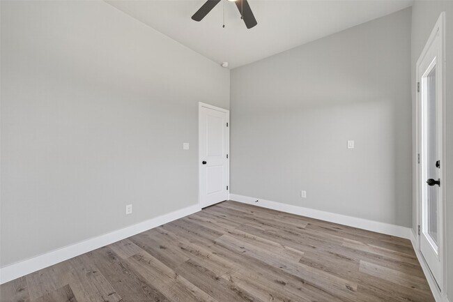 Building Photo - 4117 Yale St