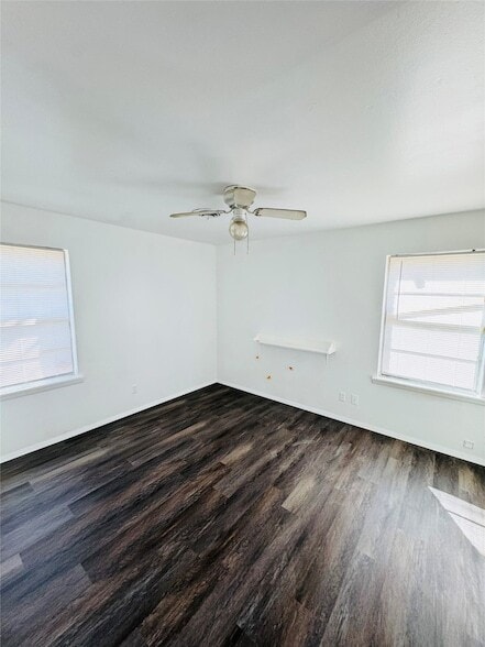 Building Photo - 207 S Nachita Dr