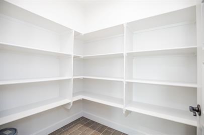 Building Photo - 937 Cook St