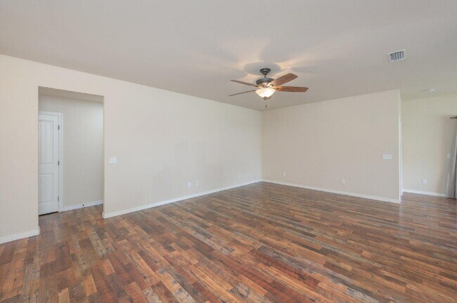 Building Photo - 646 Hunters Ridge Rd