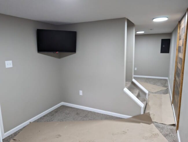 Building Photo - ***Brand New Updated 4 Bedroom House****