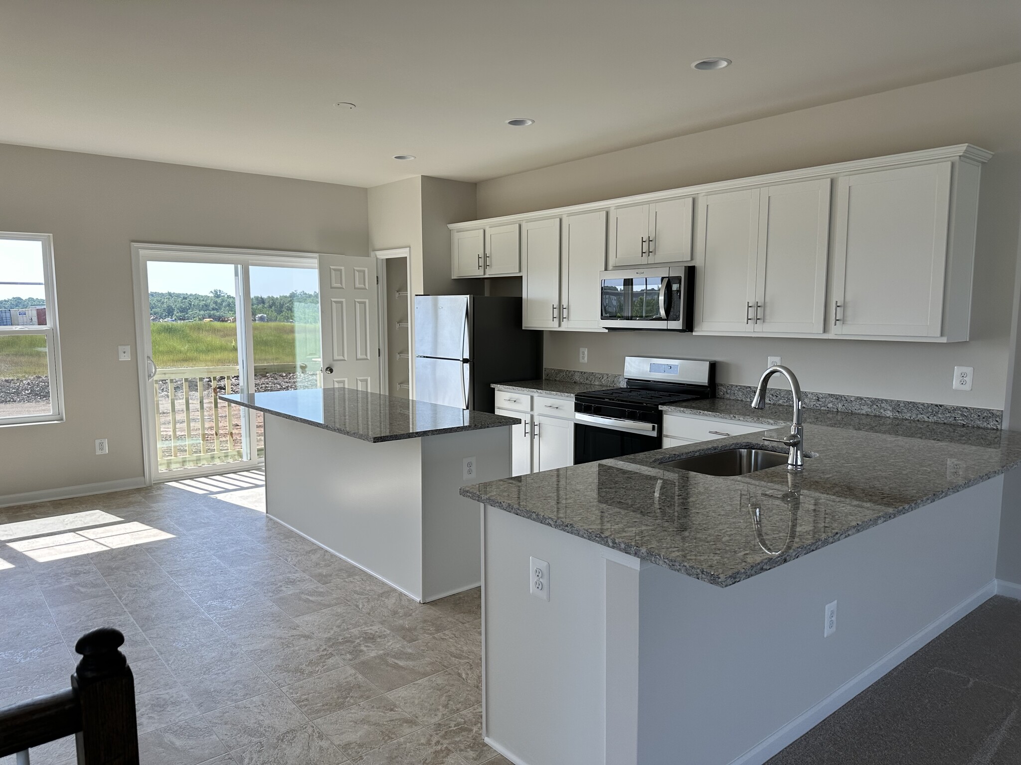 Building Photo - 108 Bamboo Shoot Ln