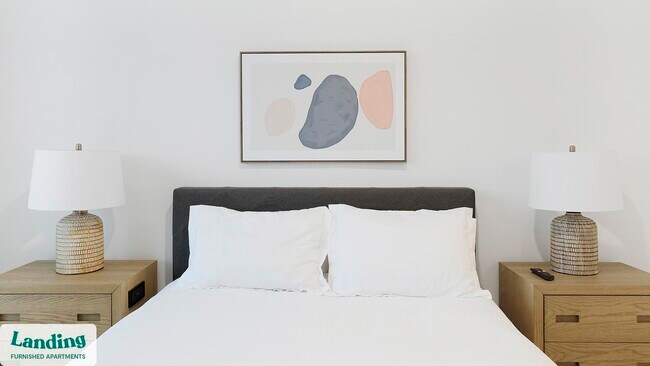 Building Photo - 650 E Sycamore St