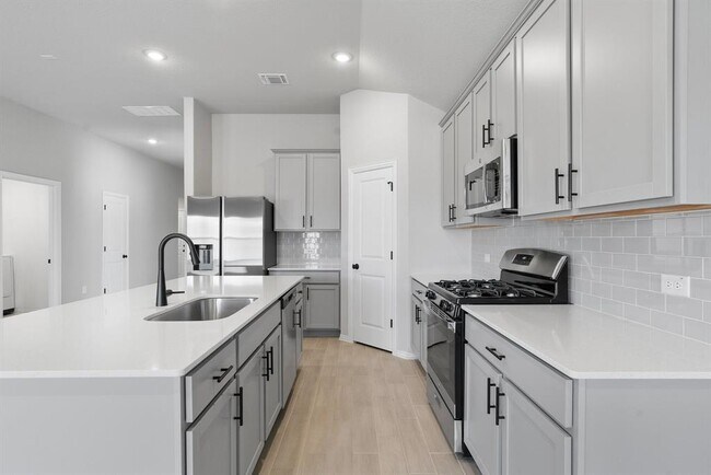 Building Photo - 145 Hackberry Ln