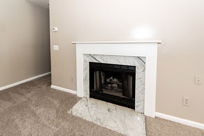 Building Photo - 8408 Battle Forest Dr