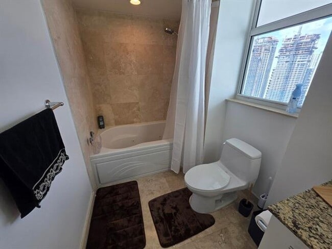 Building Photo - 41 SE 5th St