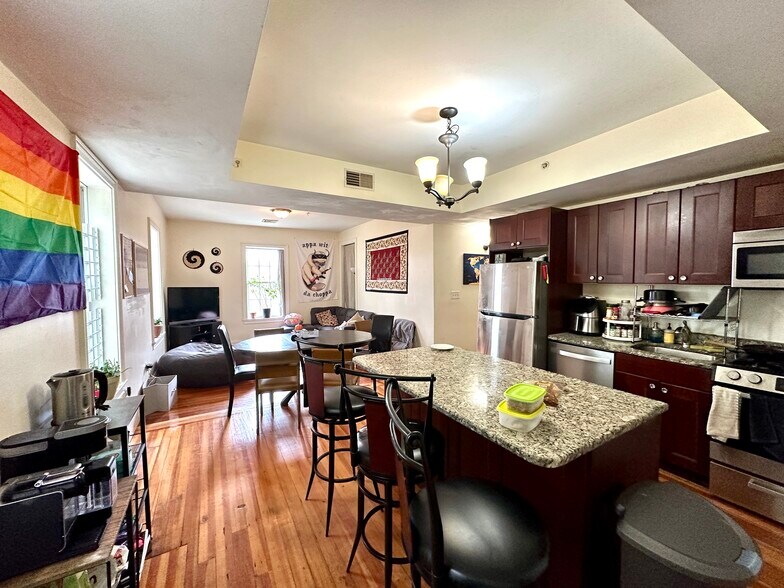 Building Photo - 107 Fisher Ave